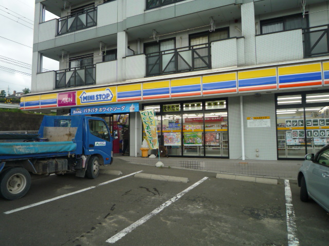 コンビニ　ミニストップ荒巻本沢店（コンビニ）まで50m