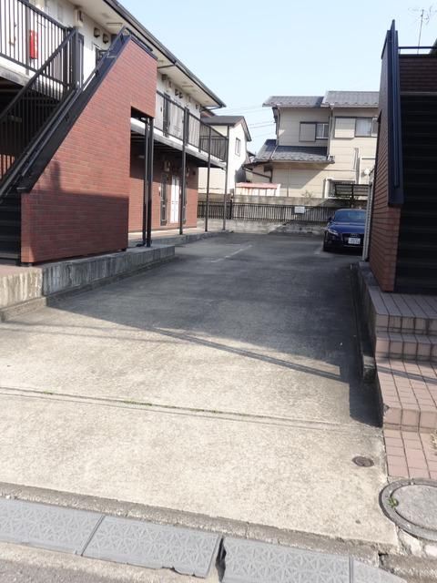 駐車場　★★敷地内駐車場、要確認★★