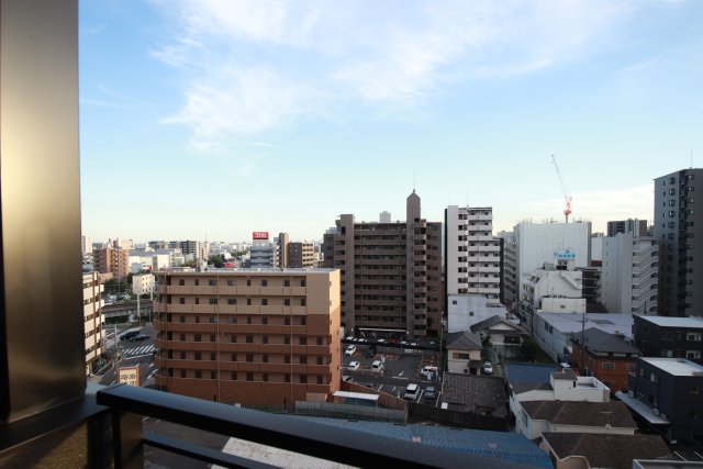 眺望　※別号室の参考写真、現況優先（色味は白になります）