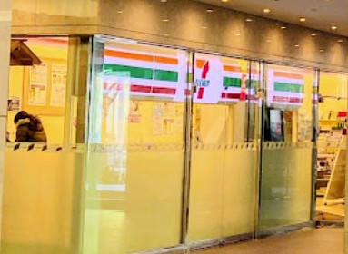 コンビニ　セブンイレブン新大阪第2NKビル店（コンビニ）まで162m