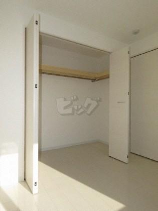 収納　衣類の収納に便利なクローゼットが付いています！