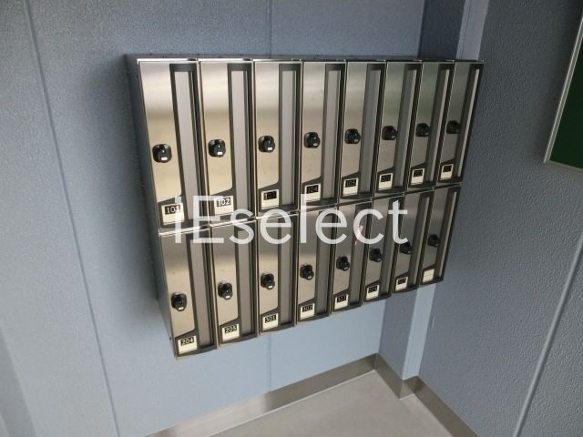 エントランス　集合ポストごさざいます
