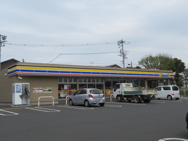 コンビニ　ミニストップ東習志野５丁目店（コンビニ）まで651m