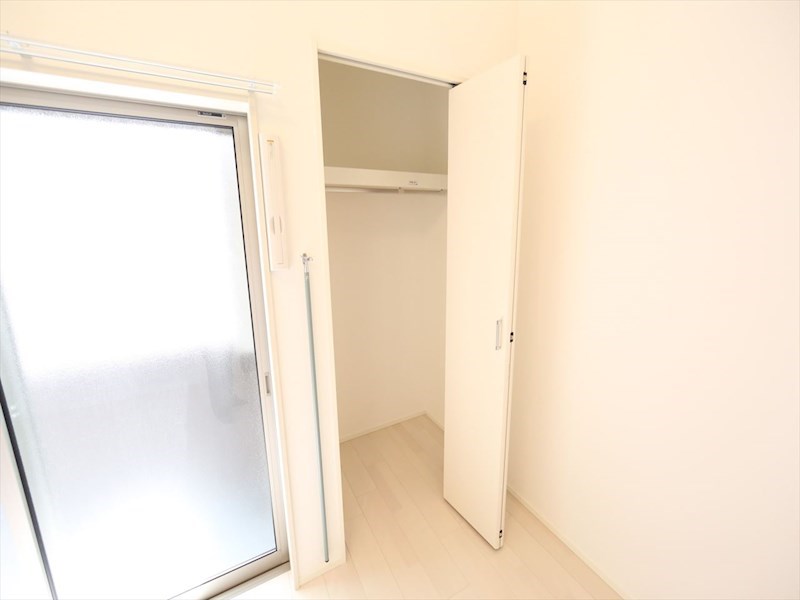 収納　クローゼット（収納充実してます）　同仕様写真