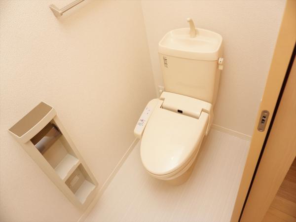 トイレ　トイレ