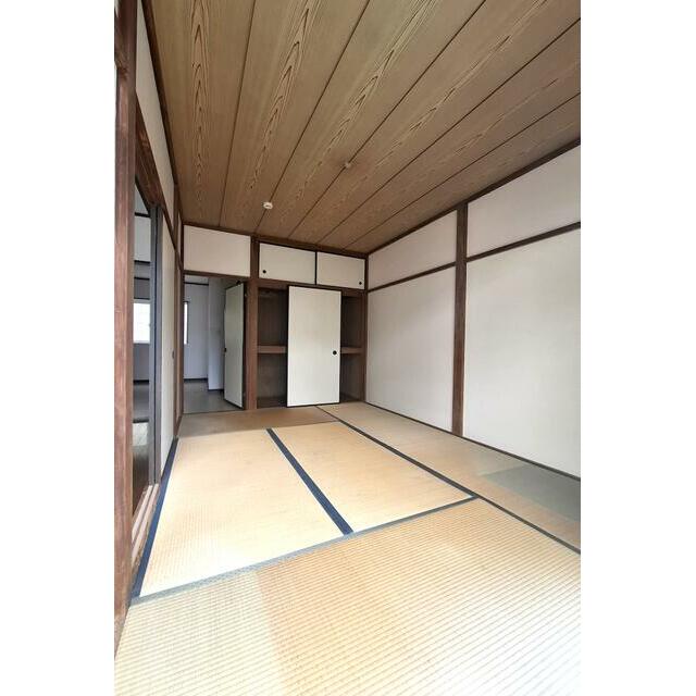 その他部屋・スペース　和室６帖（南側から）