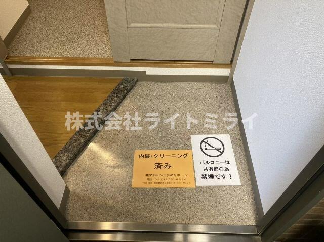 玄関　?