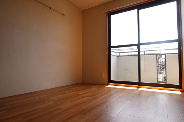 その他部屋・スペース　南側洋室６帖（他室転載）