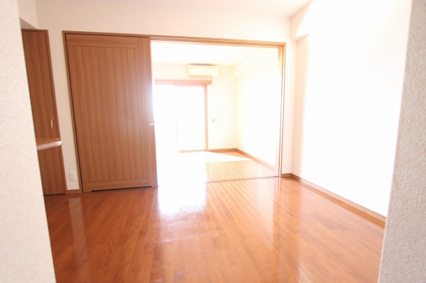 その他部屋・スペース　同間取1202号室内観