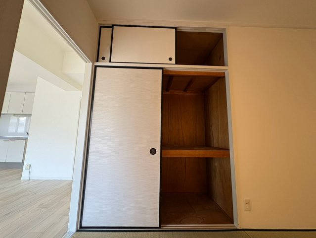収納　レグノ・アレッタ
