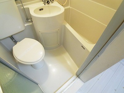 洗面設備　同一物件別部屋写真