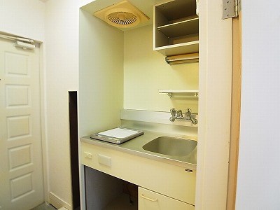 キッチン　同一物件別部屋写真