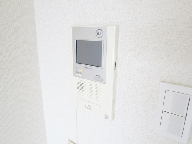 セキュリティ　TVモニター付きインターホンです！