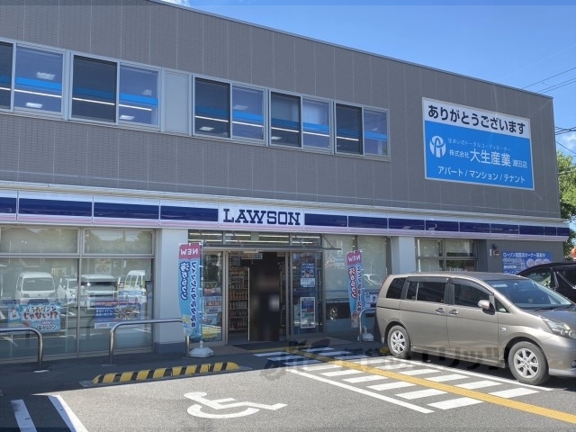 コンビニ　ローソン大津一里山店（コンビニ）まで400m
