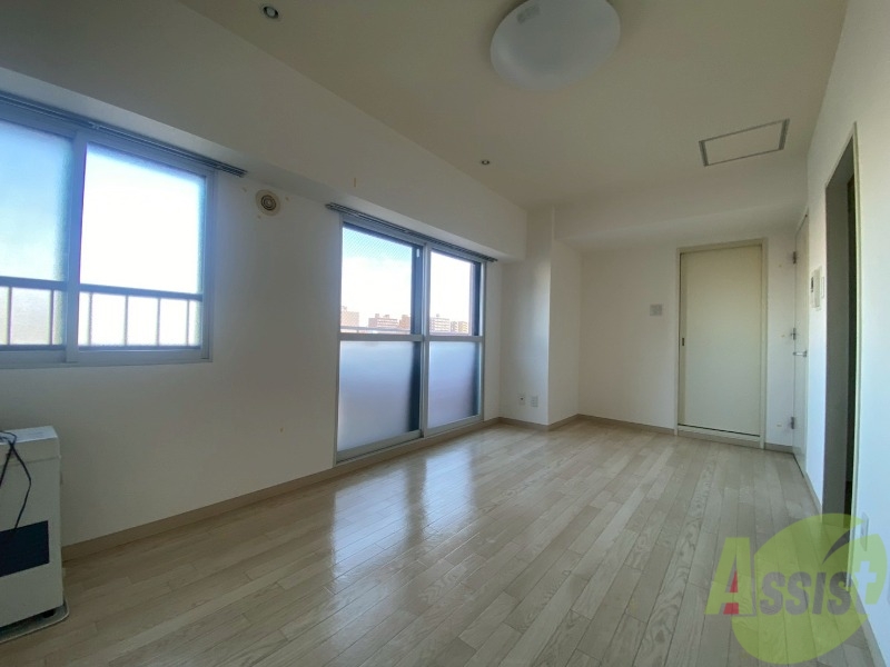 居室・リビング　広くてキレイなお部屋が広がっていて、充実した生活が送れそう。