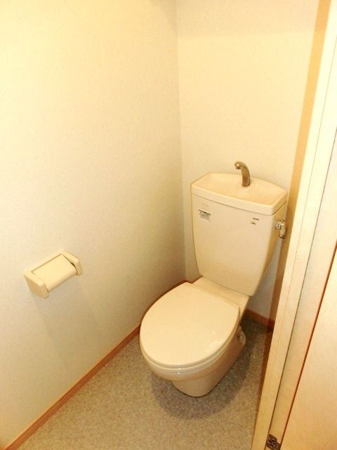 トイレ　洋式のトイレ