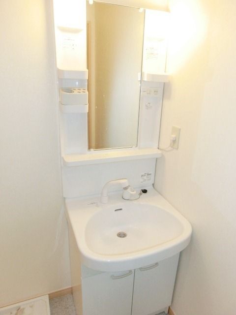 洗面設備　嬉しい独立洗面台