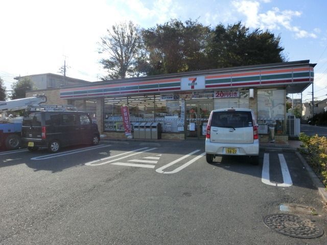 コンビニ　セブンイレブン（コンビニ）まで440m