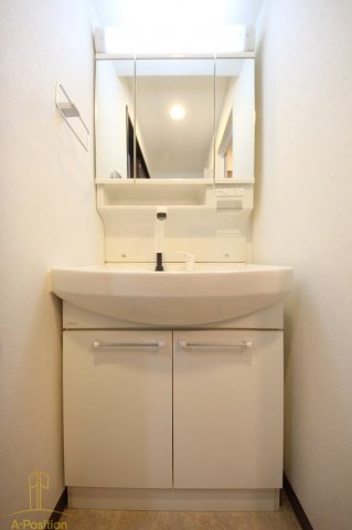 地下鉄長堀鶴見緑地線 長堀橋駅 徒歩6分 14階建 築12年の内装写真