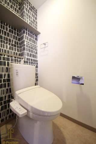 地下鉄長堀鶴見緑地線 長堀橋駅 徒歩6分 14階建 築12年のトイレ写真