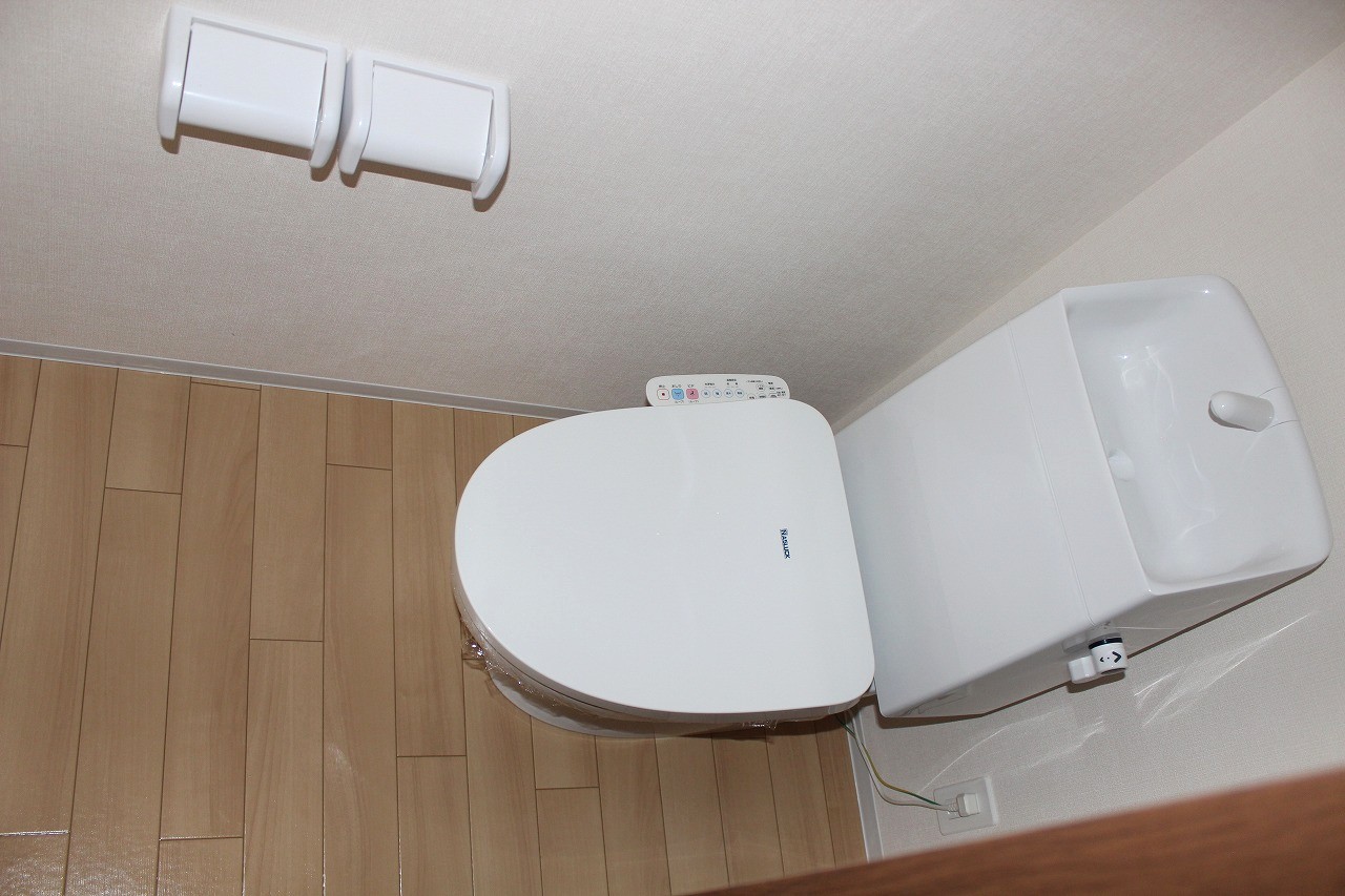 名鉄津島線 七宝駅 徒歩43分 2階建 築1年のトイレ写真
