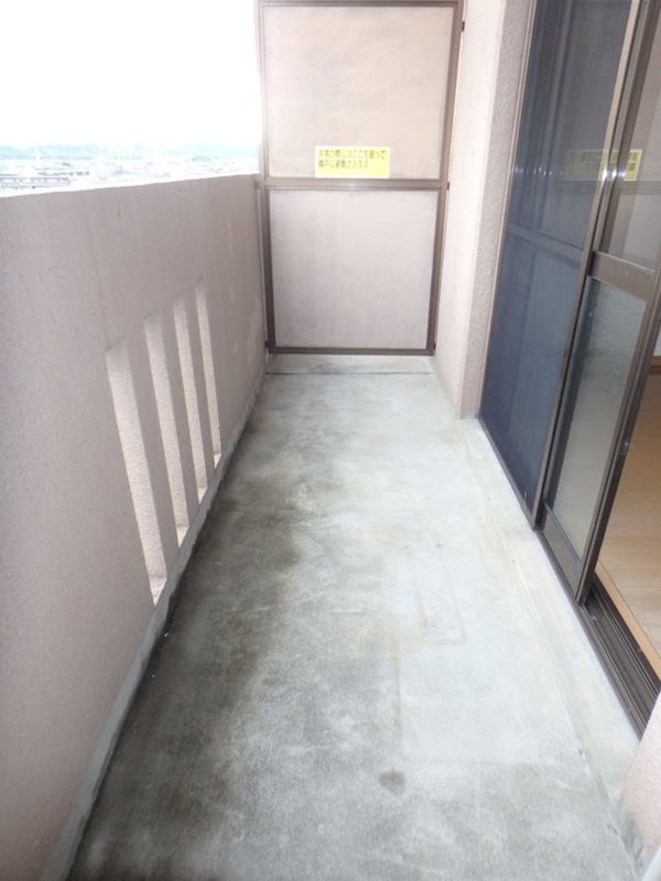 バルコニー　東向きで朝日が差し込みます☆