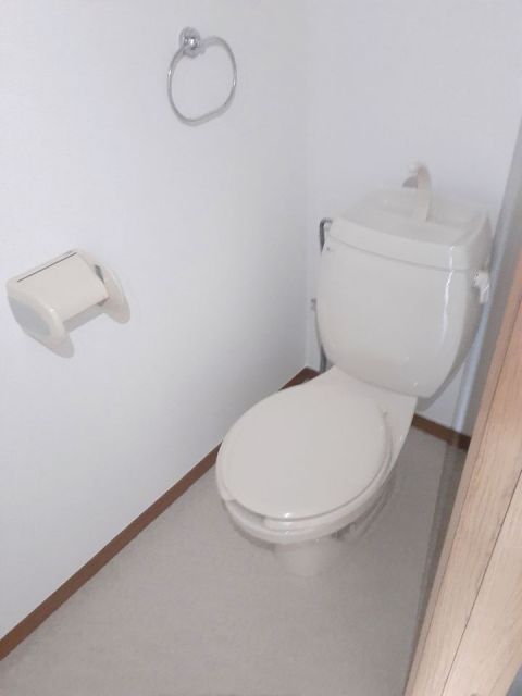 ファミールアサヒIIのトイレ写真