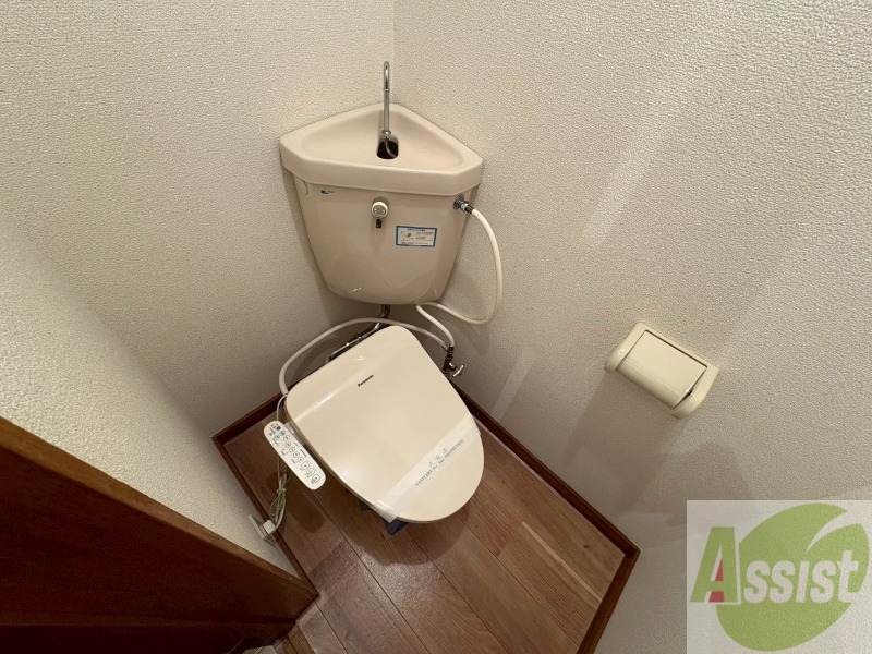 トイレ　トイレです。ウォシュレット付を探している方、おすすめです。