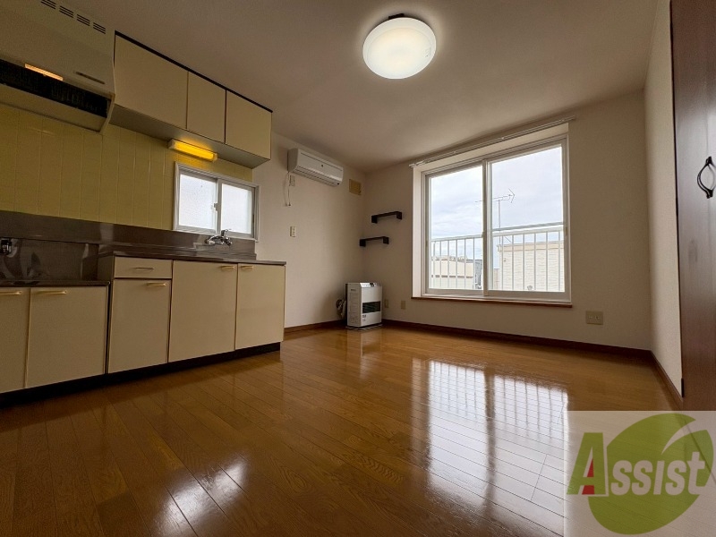 居室・リビング　広くてキレイなお部屋が広がっていて、充実した生活が送れそう。