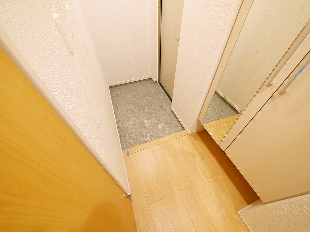 玄関　落ち着いた玄関です
