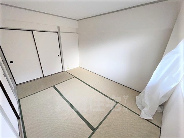 ロイヤルハイツさつき丘の内装写真