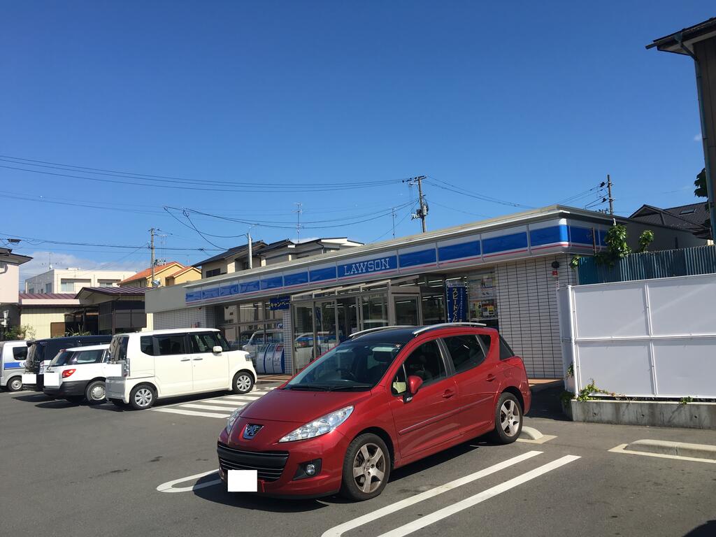 コンビニ　ローソン郡山鶴見坦三丁目店（コンビニ）まで564m