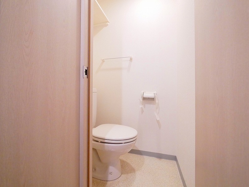 トイレ　※別号室参考写真