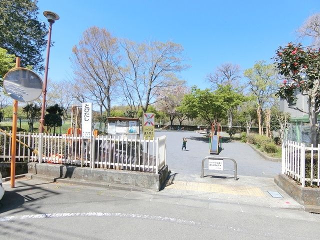 【グランメール小田野Ｂの公園】