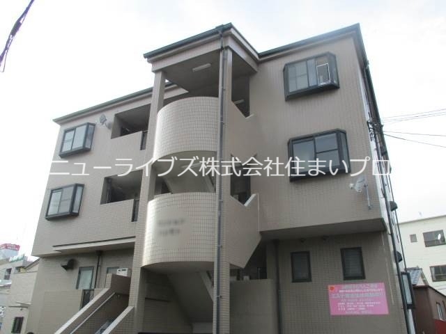 寝屋川市昭栄町のマンションの建物外観