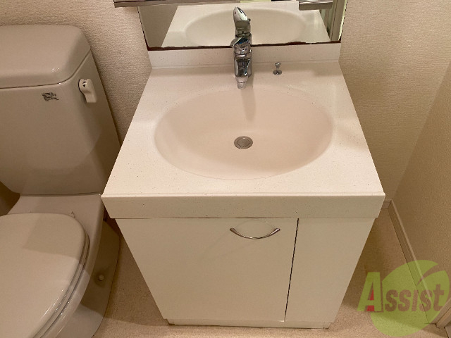 洗面設備　なんと洗面所が独立しています。慌ただしい朝でも大丈夫ですね。