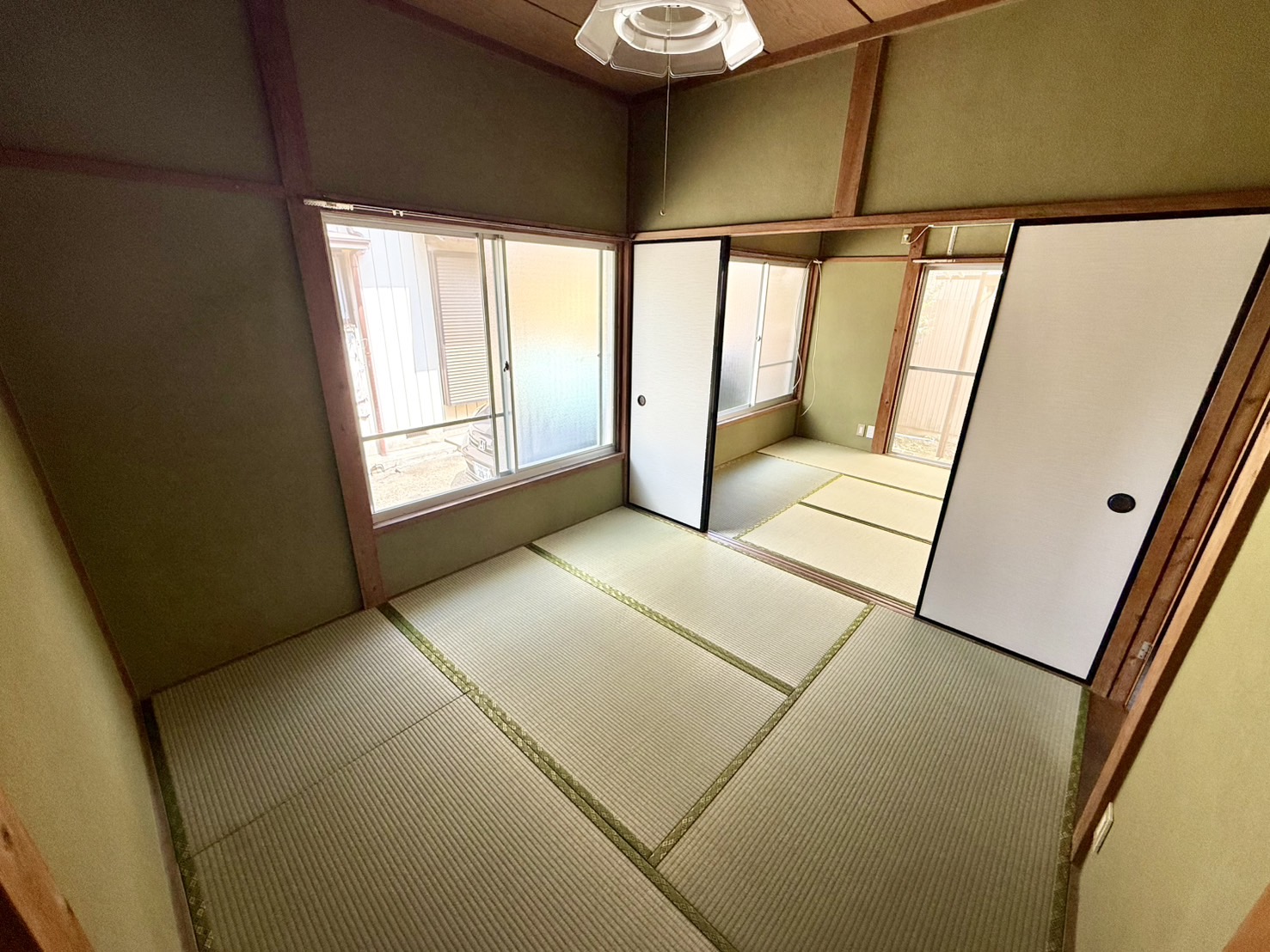 ＪＲ内房線 八幡宿駅 徒歩26分 1階建 築43年の居間写真