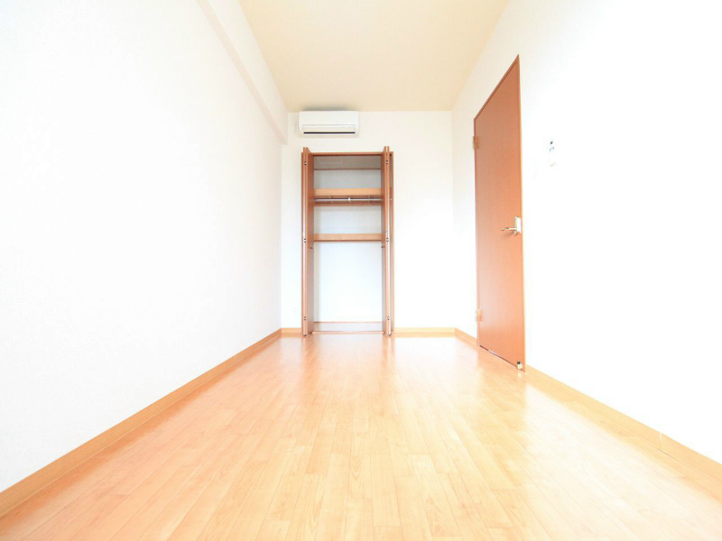 その他部屋・スペース　洋室6帖　クローゼット付（収納充実してます）