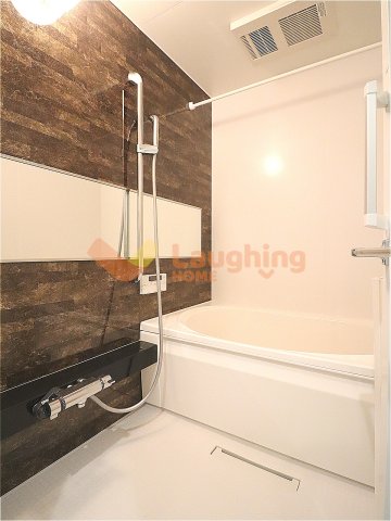 バス・シャワールーム　きれいなお風呂です