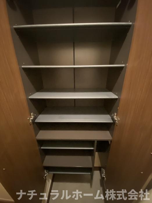 玄関　玄関シューズボックス