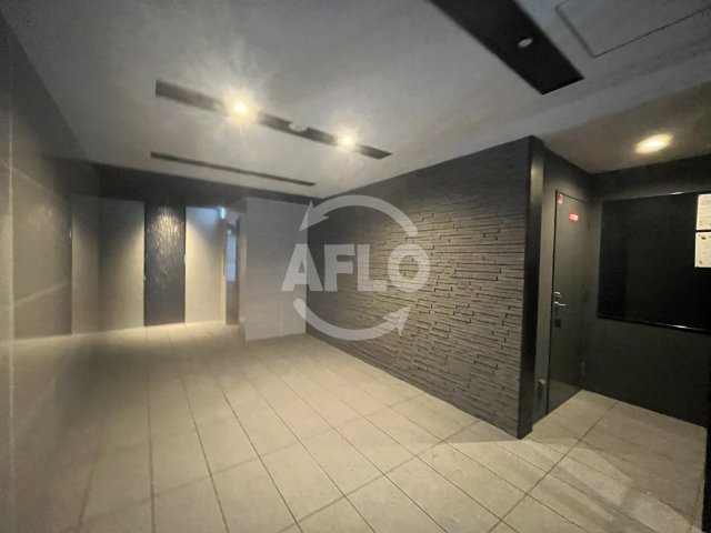 ロビー　玉造Base ロビー