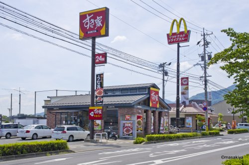 飲食店　マクドナルド 長野SBC通り店（飲食店）まで370m