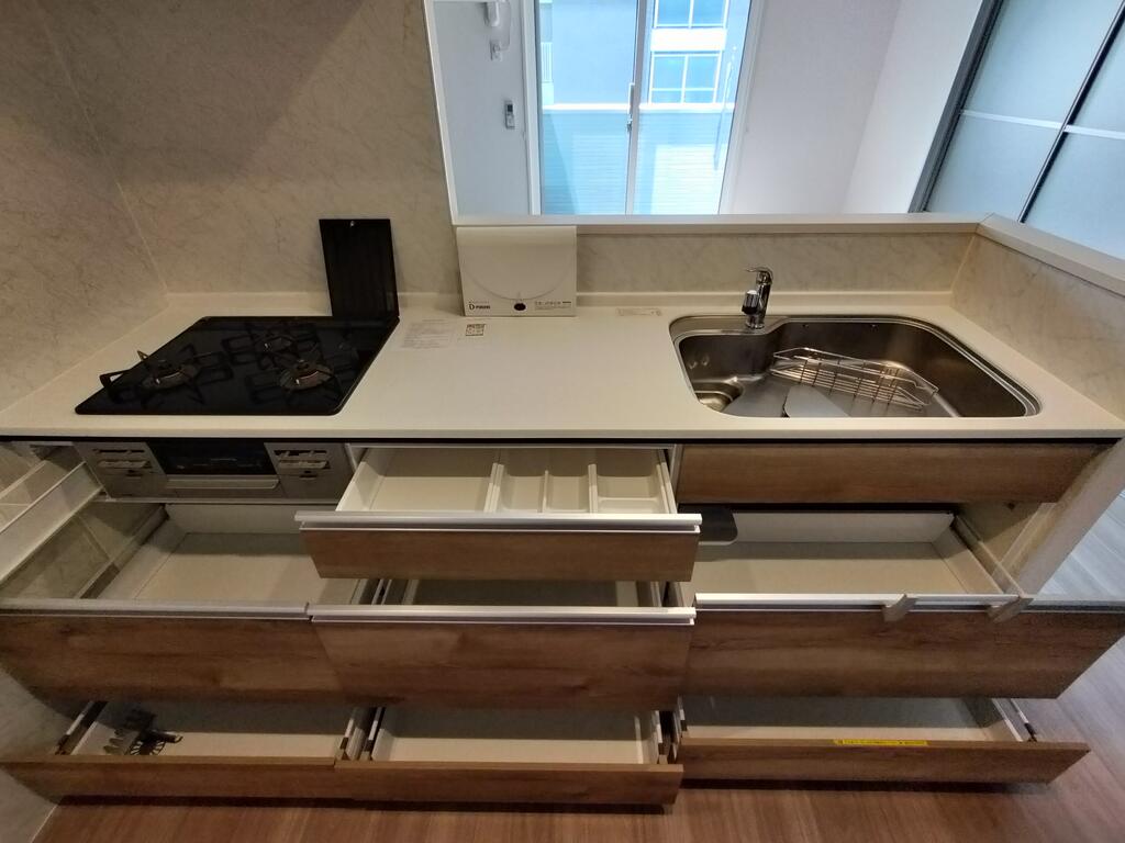 キッチン　※同物件・同間取り参考写真