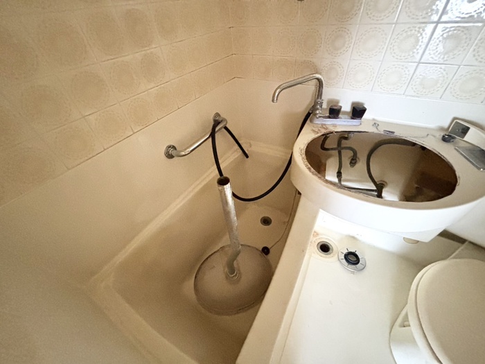 バス・シャワールーム