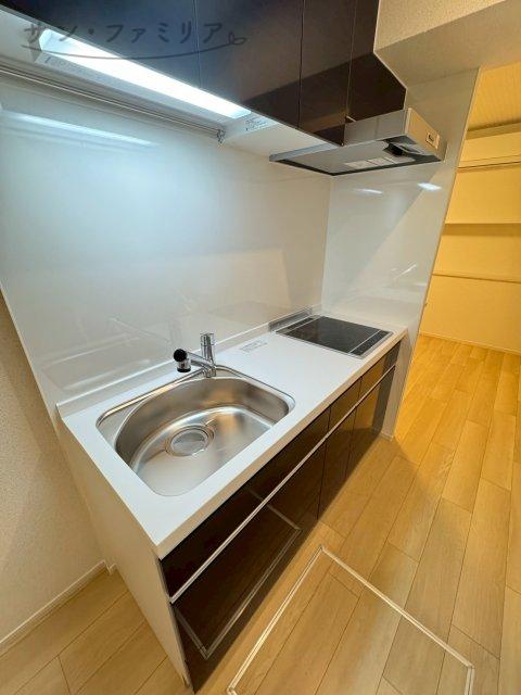 キッチン　同一物件別部屋写真