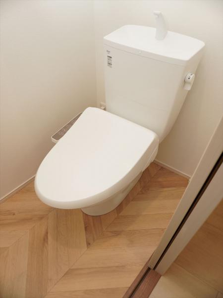 トイレ　トイレ