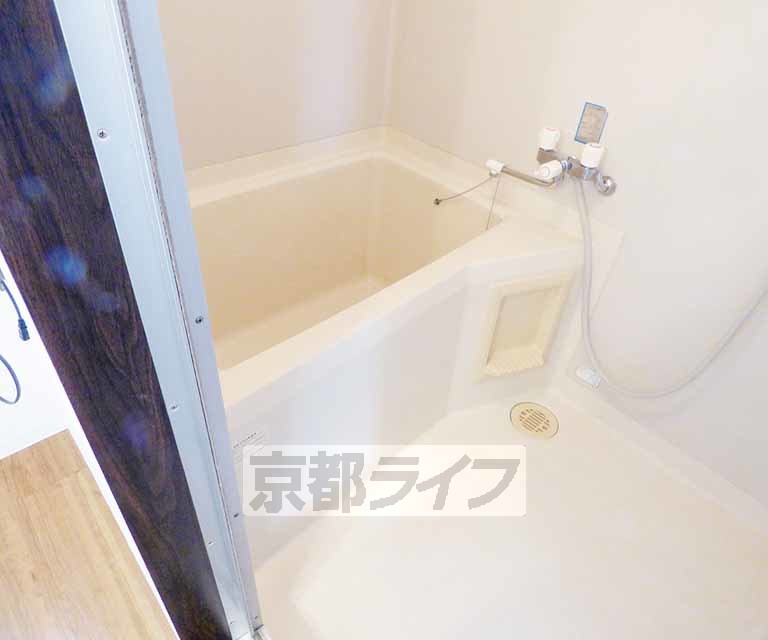 バス・シャワールーム　バスです。