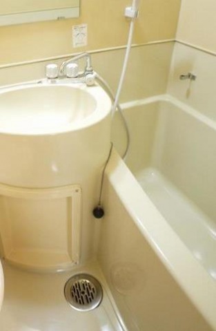 バス・シャワールーム　CATV