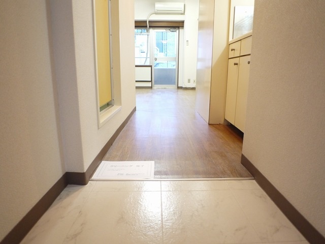 玄関　保証人不要