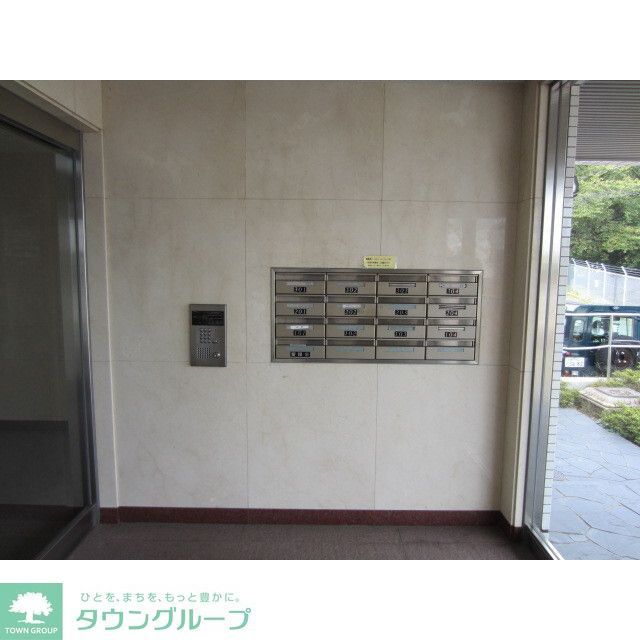 エントランス　集合ポスト